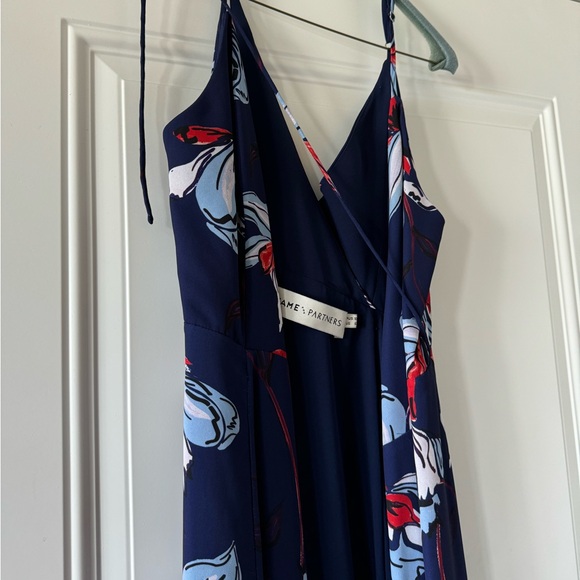 Fame and Partners floral maxi dress - Picture 2 of 5